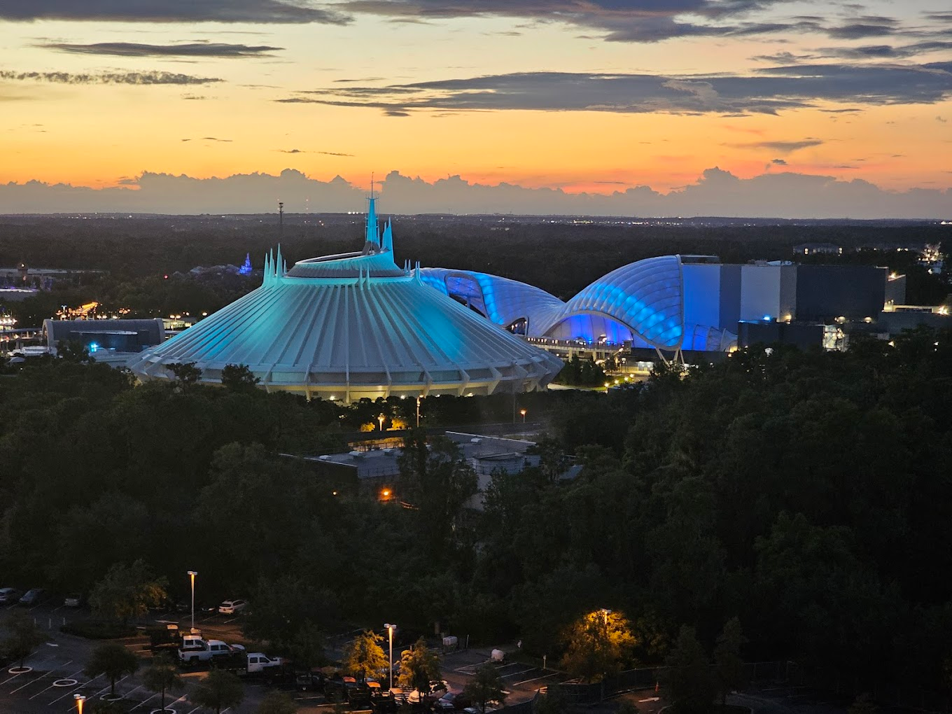 The 5 Best Rides At DisneyLand: What To Prioritize