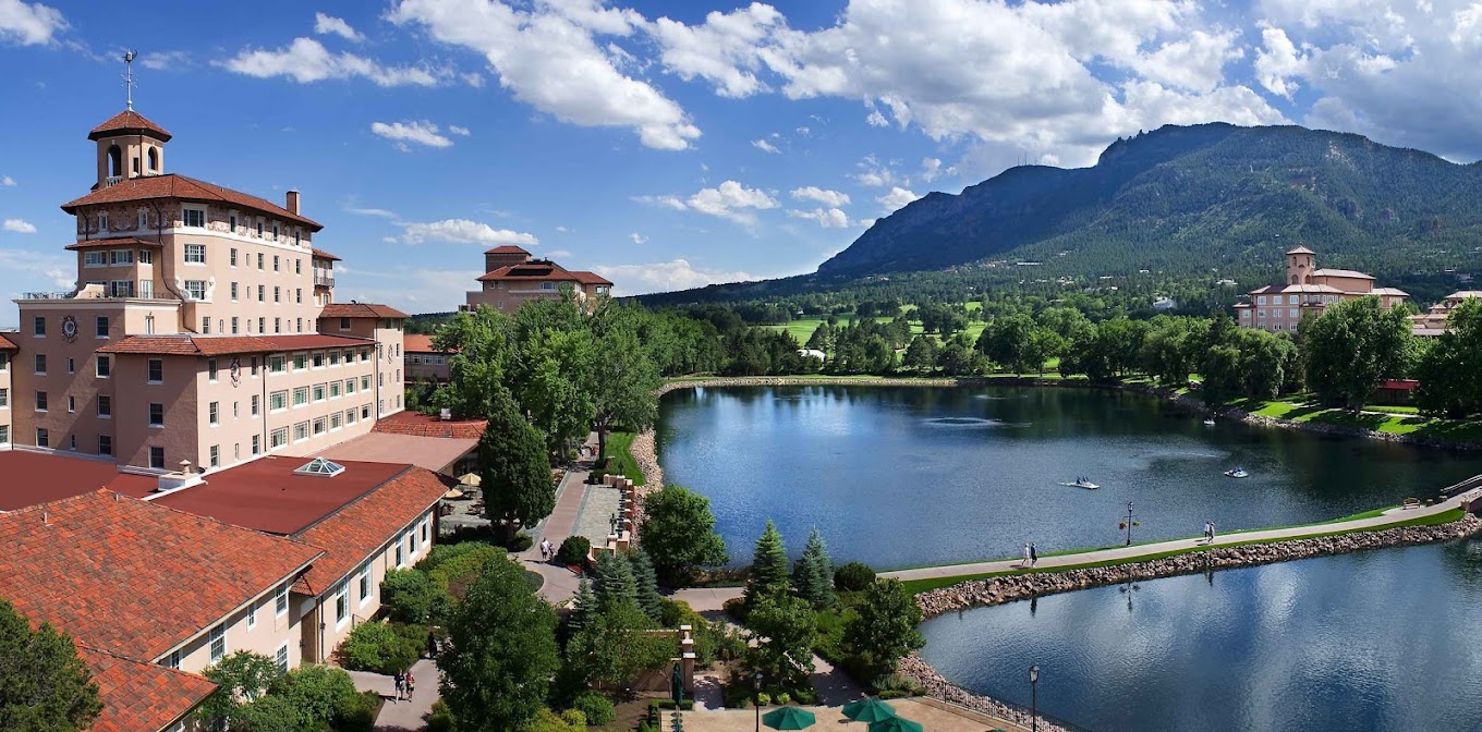 The 5 Best Hotels in Colorado Springs Based on Reviews